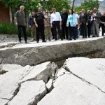 Erzurum’da beton mikseri park halindeki araçlara çarptı