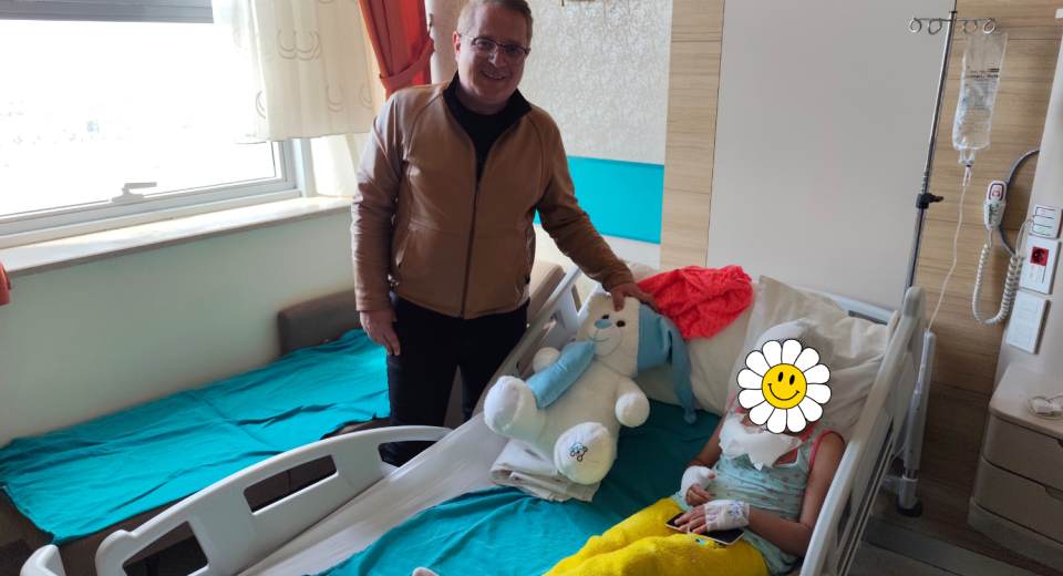 Ebubekir Elmalidan Aysimaya Anlamli Ziyaret 1