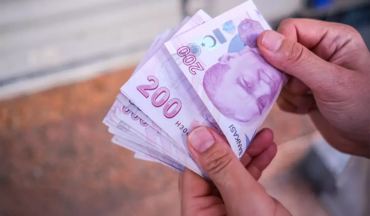 Dunyaca Unlu Banka Hsbc Turk Lirasi Icin Alim 18665253 7695 Amp
