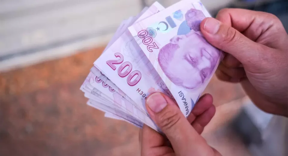 Dunyaca Unlu Banka Hsbc Turk Lirasi Icin Alim 18665253 7695 Amp