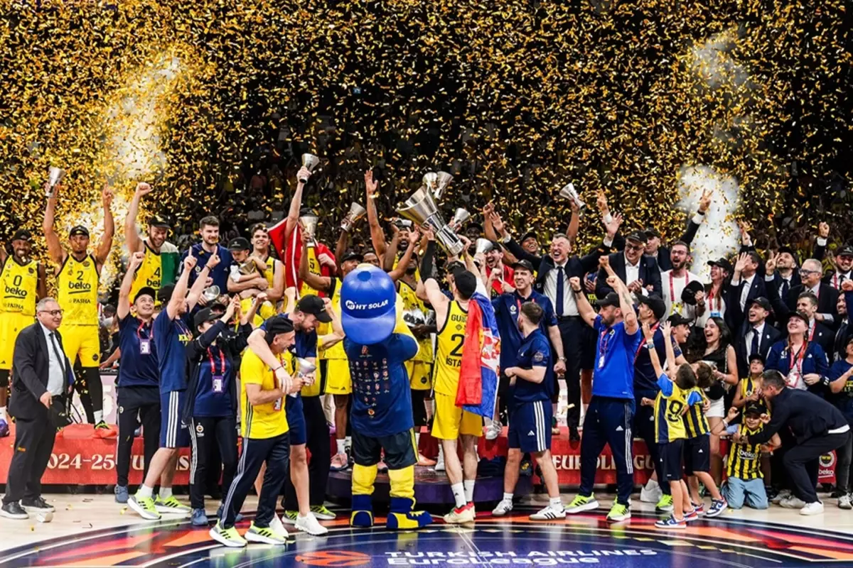 Monaco Yu Deviren Fenerbahce Beko Avrupa Sampiyonu 18668552 6504 Amp