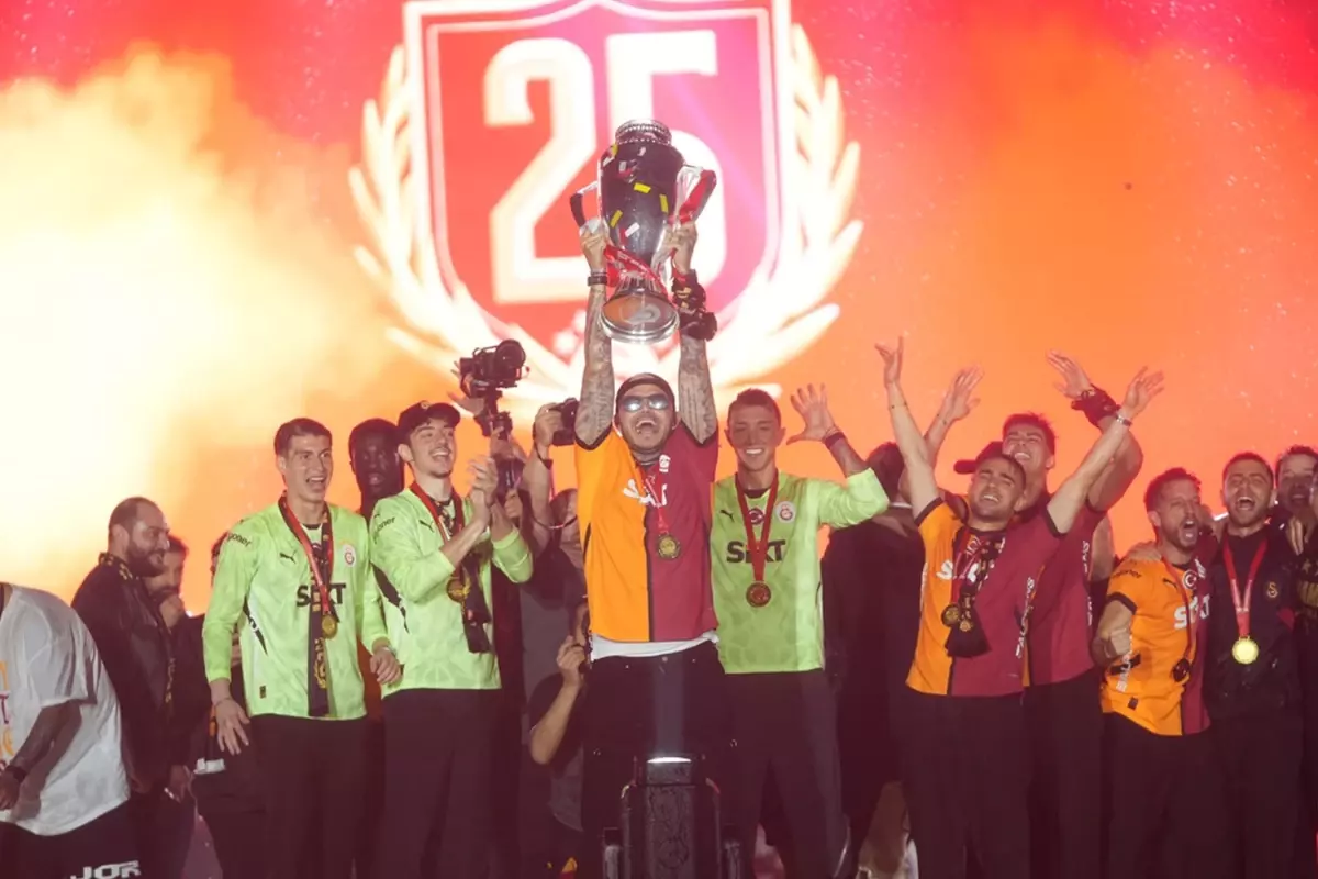 Sampiyon Galatasaray Super Lig Kupasini Yenikapi 18668897 4533 Amp