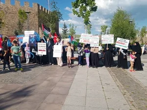Erzurum'da Sağlıkçılardan Gazze İçin 81 Haftalık Sessiz Direniş