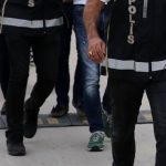Dereye uçan otomobildeki çift ile çocukları öldü