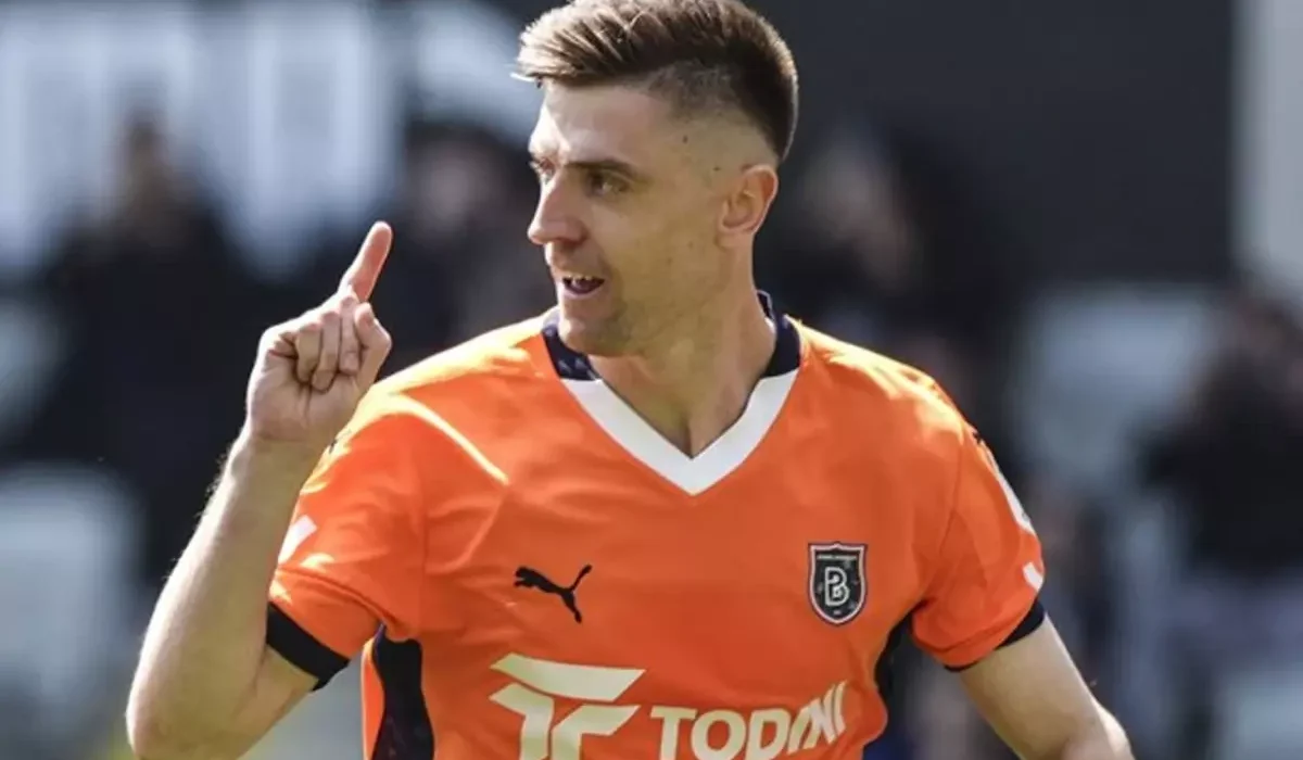 Başakşehir, Piatek'in Al Duhail'e transferini açıkladı