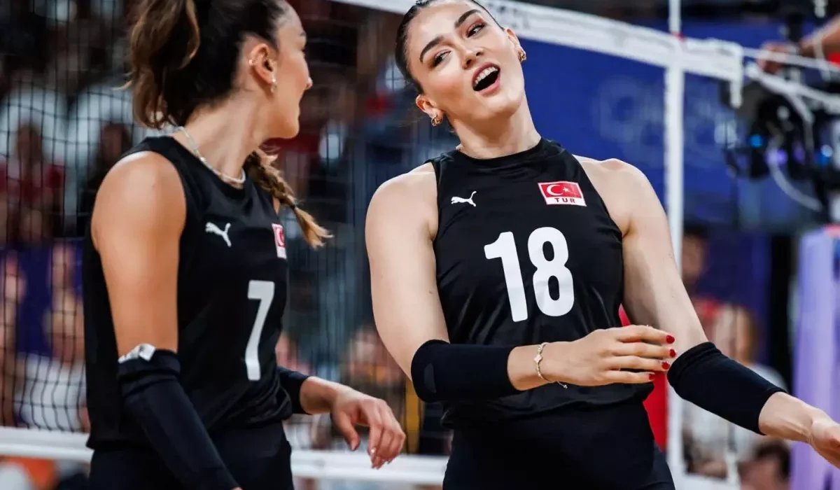 Fenerbahce Hande Baladin I Transfer Etti 18701312 1091 Amp