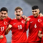 Dev finale Ali Koç damgası! Binlerce kişi önünde o pankartı açtı