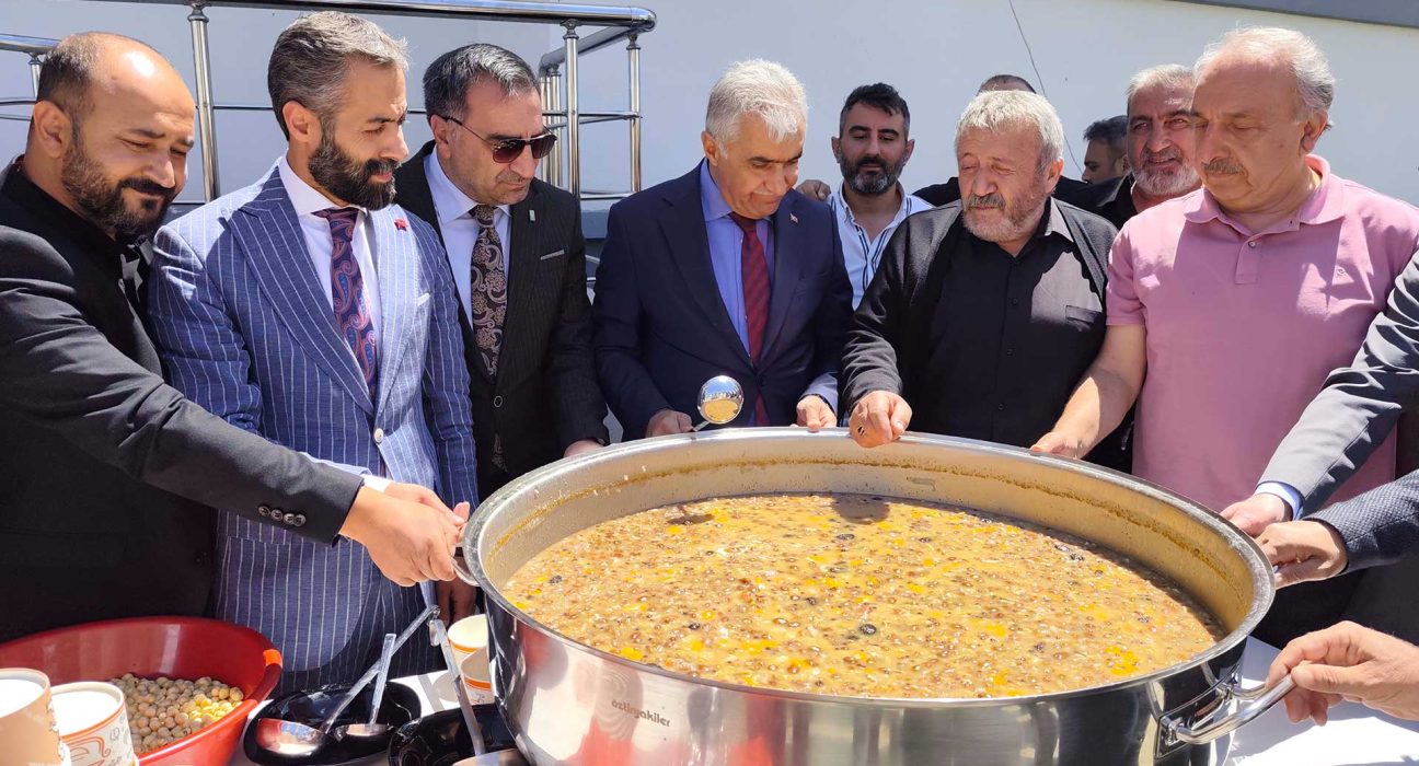 Erzurum Cemevinde Aşure Paylaşıldı, Birlik Vurgusu Yapıldı